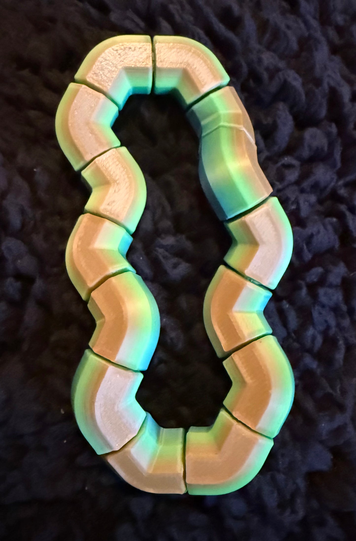 Fidget loop